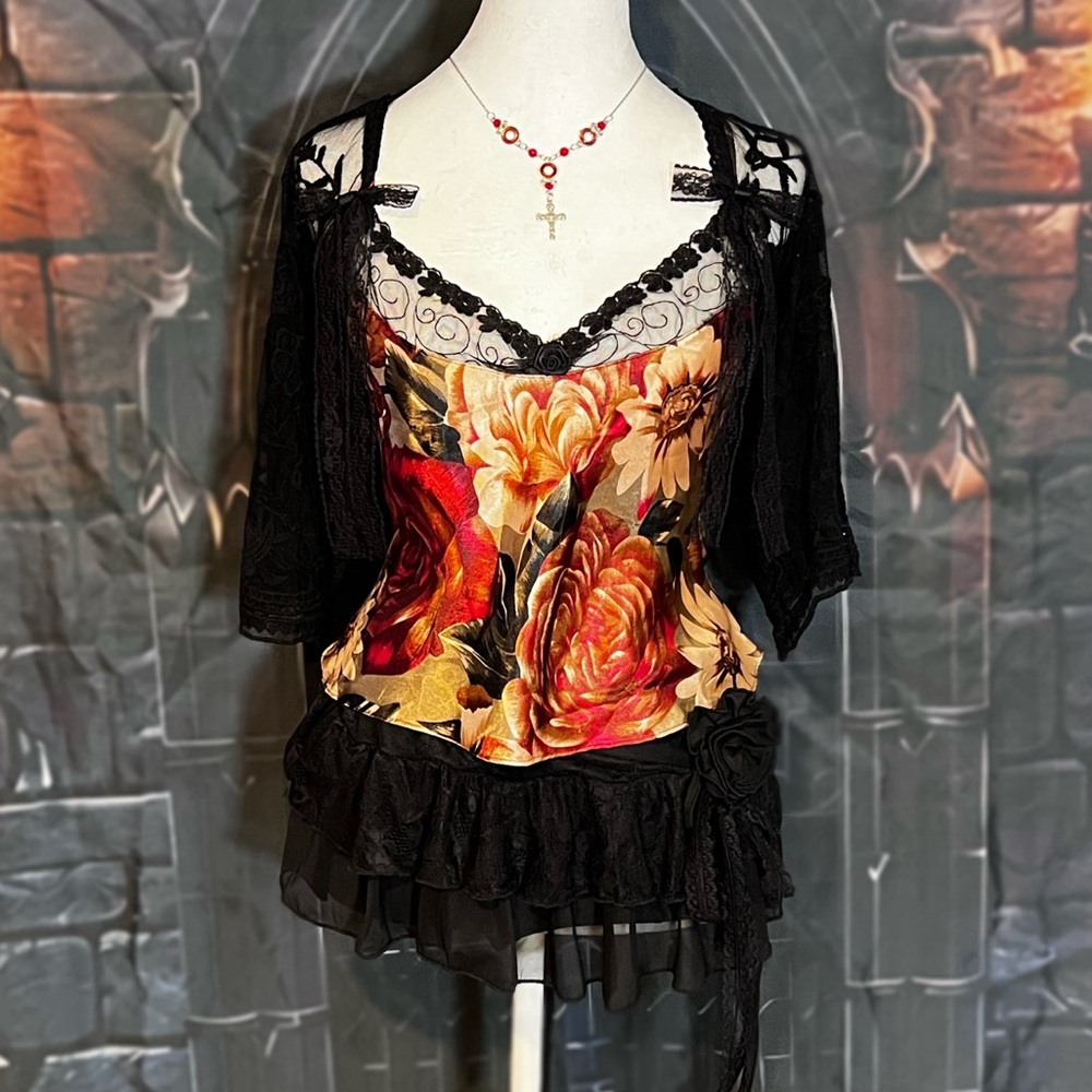 2000’s cami top red foral black lace rose